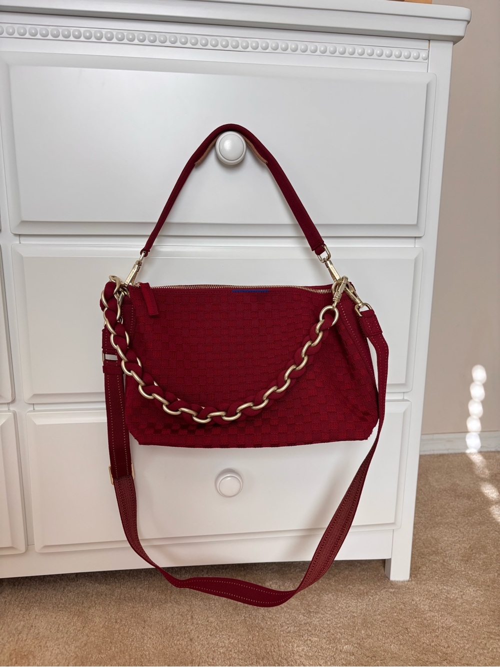 Rothys Daily Crossbody Cranberry